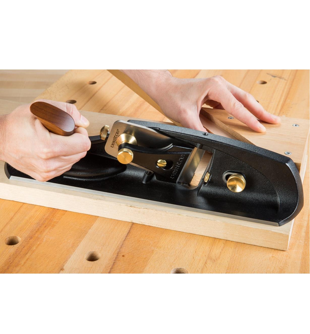 Veritas Right Hand Shooting Plane with PM-V11 Blade