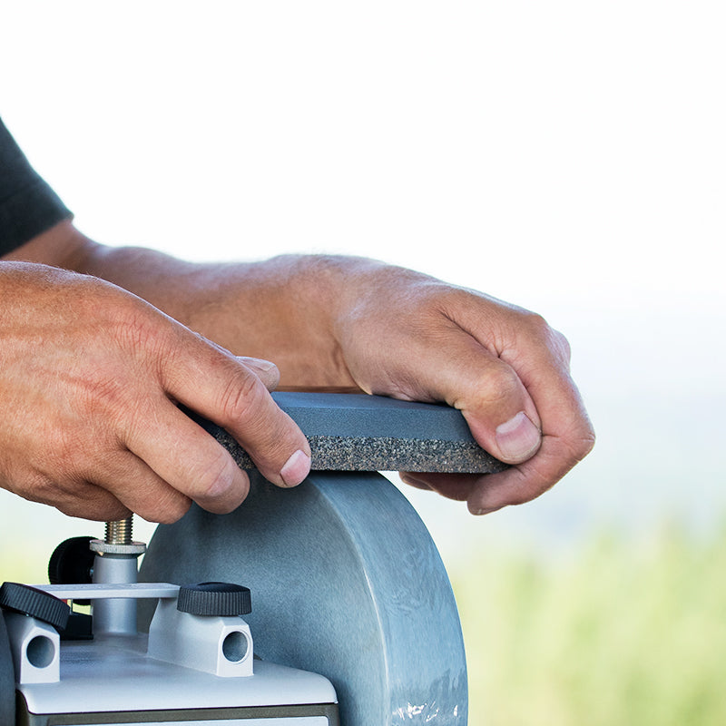Tormek Stone Grader used to change grindstone grit from 220 to 1000 for dual-stage sharpening.