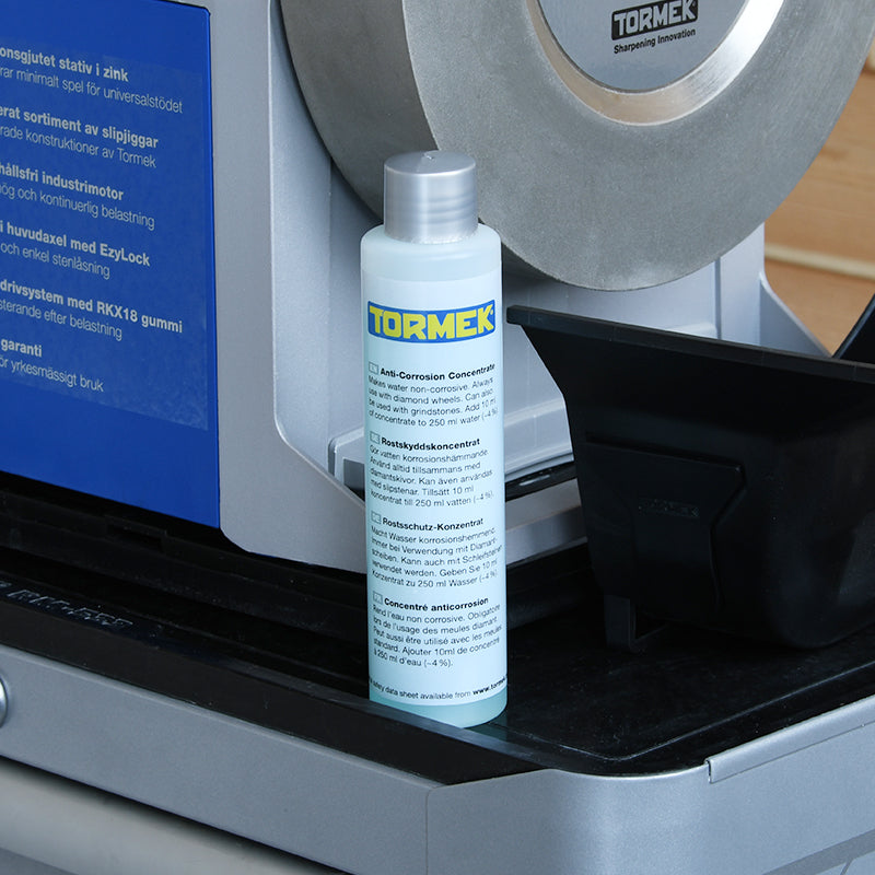 Tormek Anti-Corrosion Concentrate, two 150 ml bottles for rust protection during wet sharpening.
