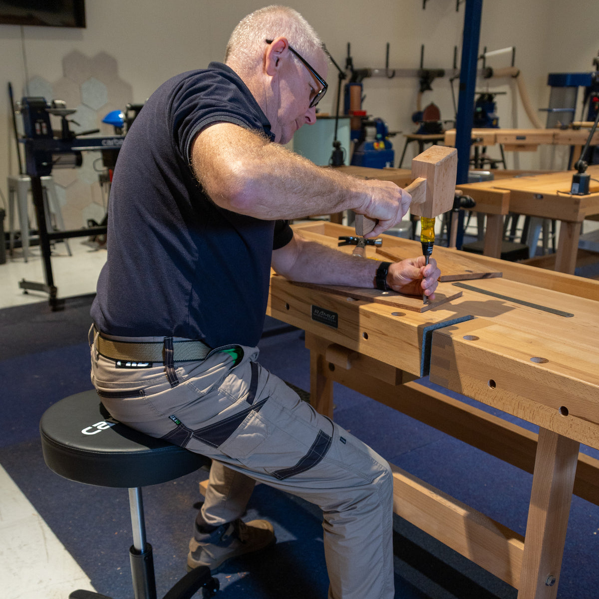 Carbatec Mobile Workshop Stool