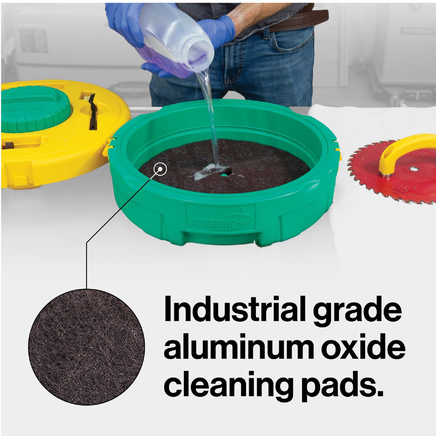 Microjig Bladeclean blade and bit cleaning system