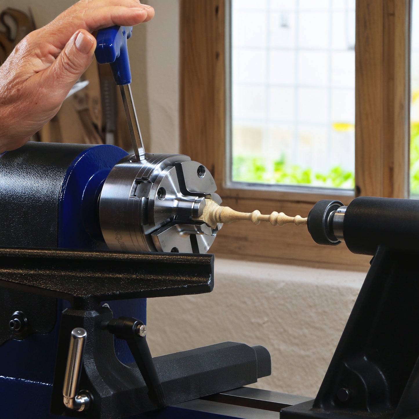 Carbatec Professional 100mm Four Jaw Enclosed Gear Scroll Chuck